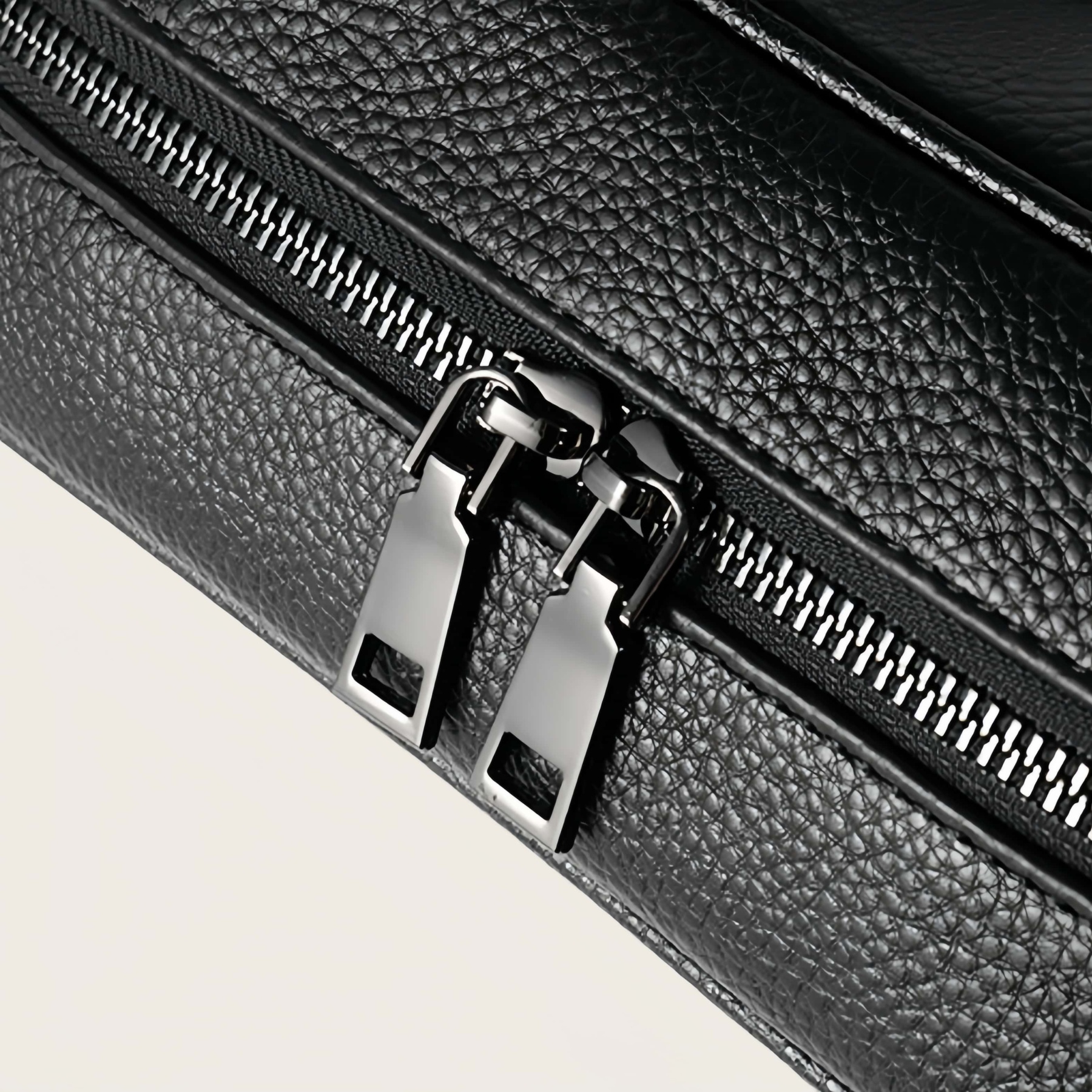 天然牛革製 ビジネス通勤向け ダブルストラップリュック