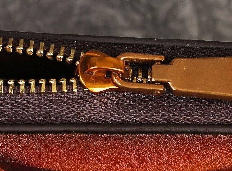 【猫風】精巧な手仕事の芸術品・植鞣天然牛革長財布・職人による手作りの 3D 模様・送料無料