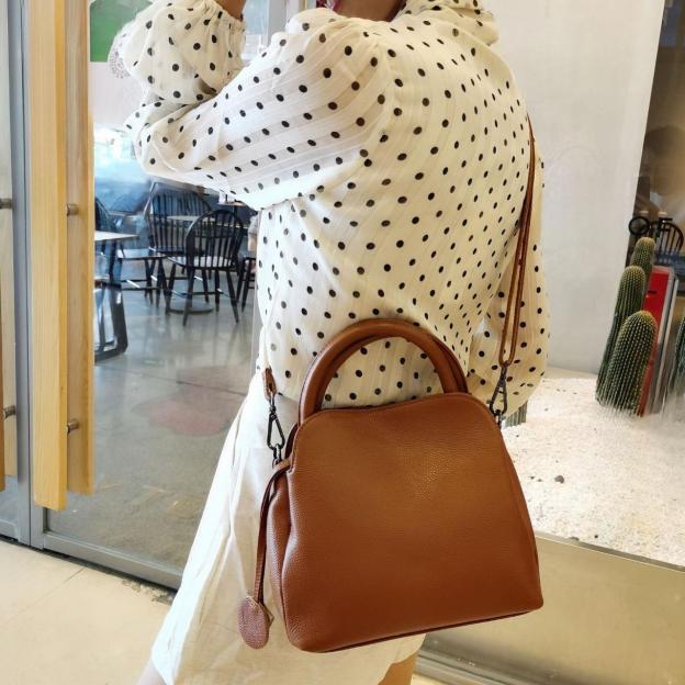 レトロ•厚みのある柔らかい天然牛革ショルダーバッグ•牛革ハンドバッグ