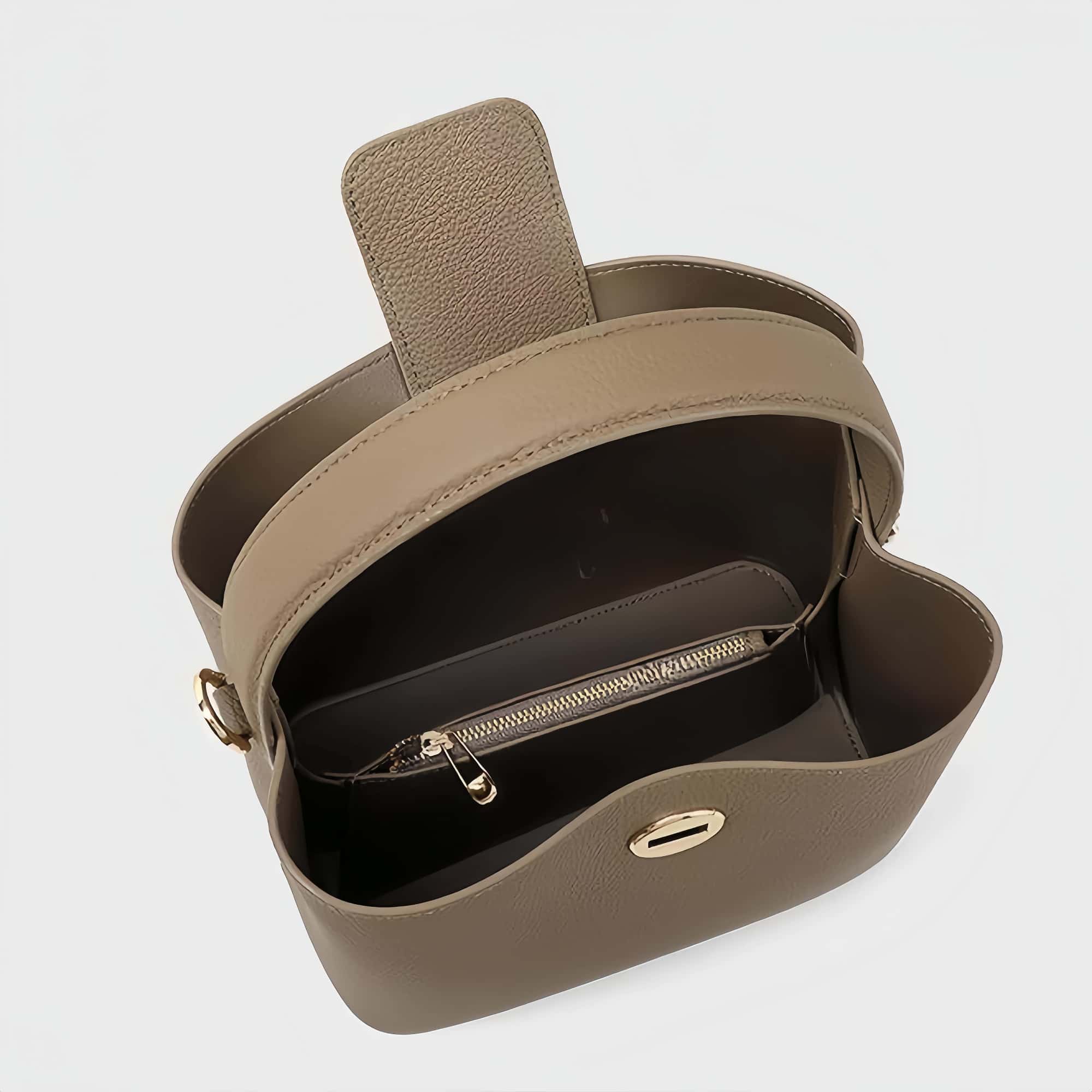 高級感溢れる！カーキ|黒|2色|3WAY|厚みある柔らかい天然牛革製ハンドバッグ兼ショルダーバッグ|2本の肩ベルト付属