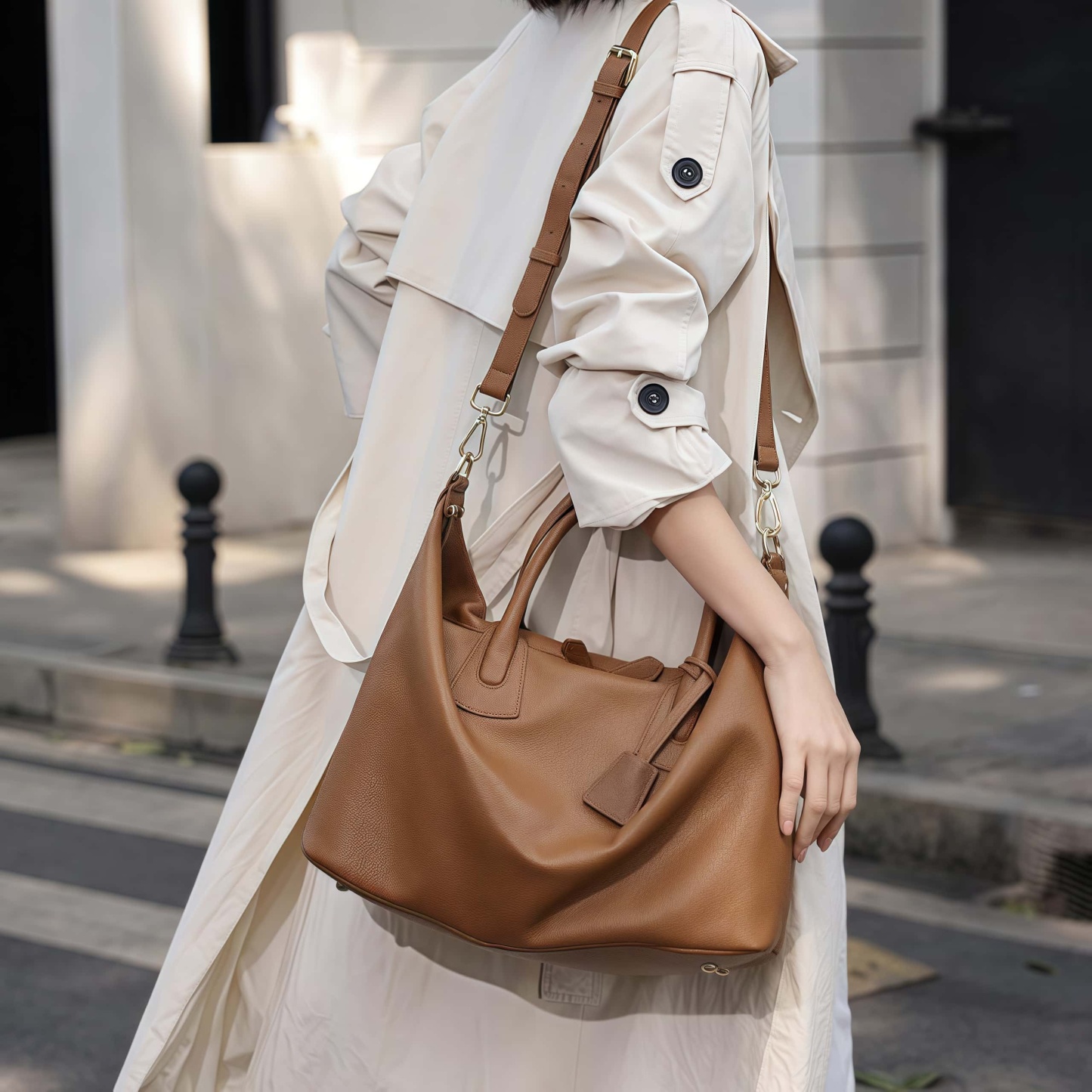 シックな！♦3WAY♦カラメル|黒|茶|3色展開！♦天然の厚みある柔らかい牛革製ハンドバッグ♦牛革肩掛けバッグ