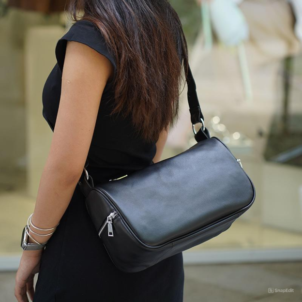 ユニセックス※ 黒|茶|グレー|3色※天然牛革ショルダーバッグ