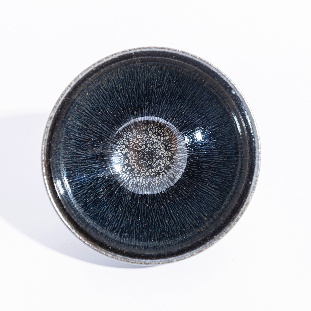 束口黑底银毫建盏