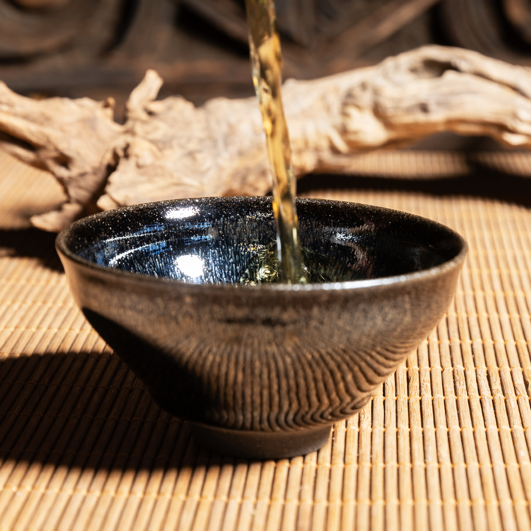 束口黑底银毫建盏