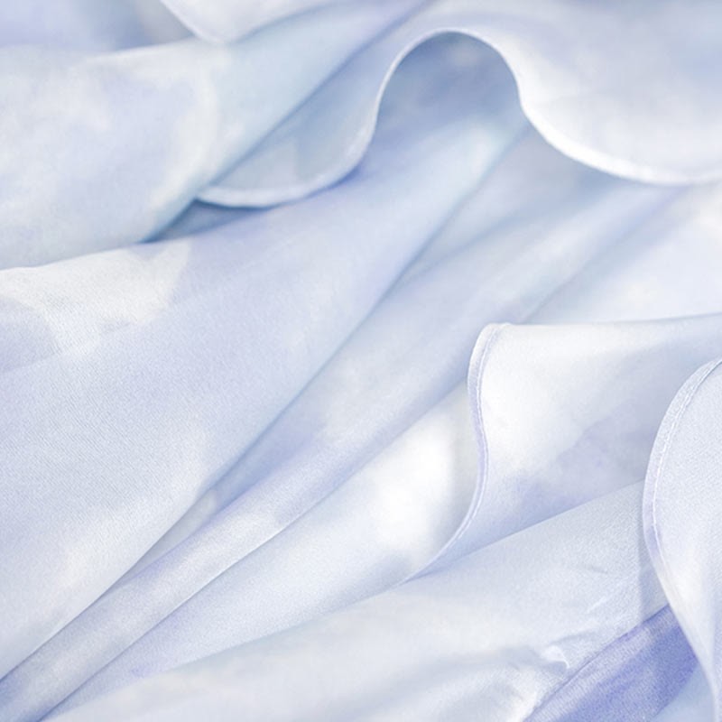 ブルーのレースアップカーディガンとフリルのスリップドレスのマッチングアウトフィット - image 8