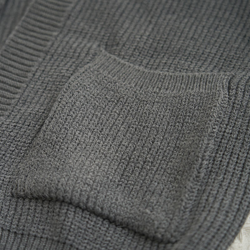 クマ耳セーターとスキニーフレアジーンズのマッチングコーデ - image 6