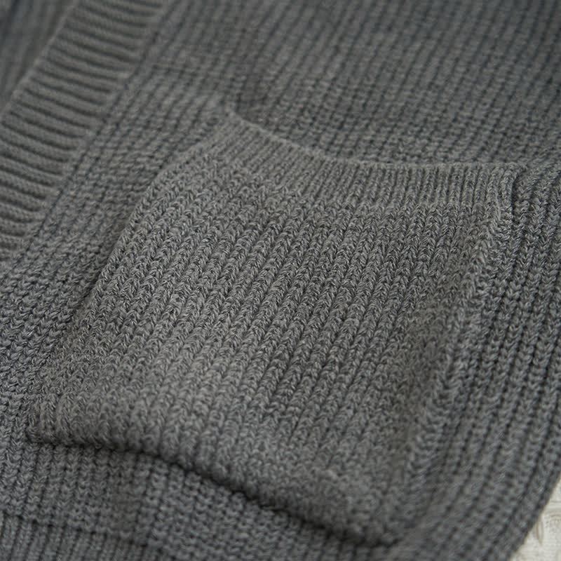 クマ耳セーターとスキニーフレアジーンズのマッチングコーデ - image 6