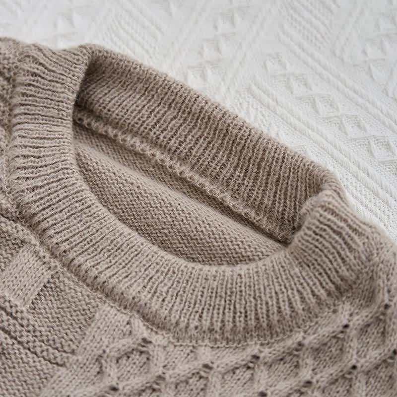 カラーブロックセーターとカジュアルパンツのマッチングコーデ - image 4