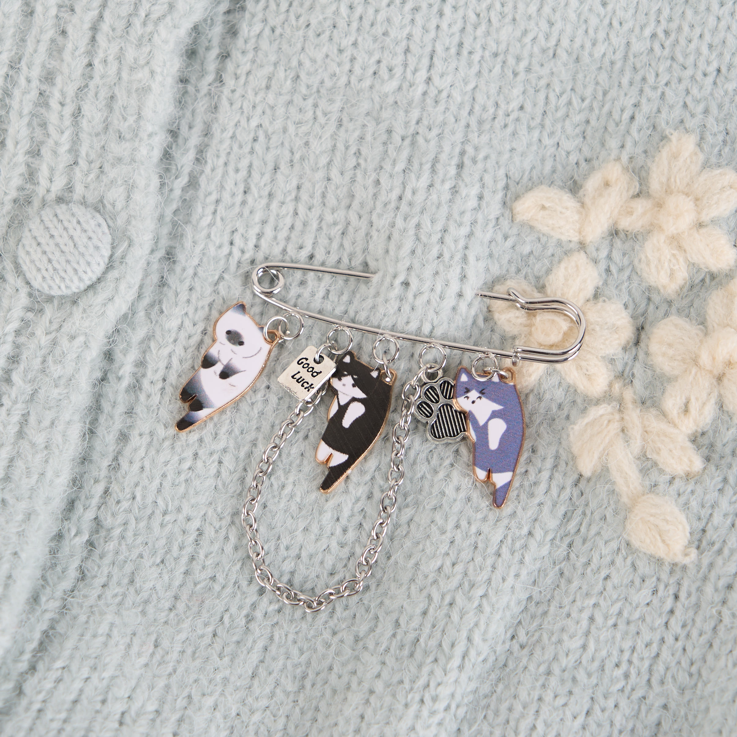 かわいい猫の安全ピンブローチ - バッグ、セーター、ギフトに最適な、猫と肉球のかわいい幸運のお守り - B - フリー - image 2