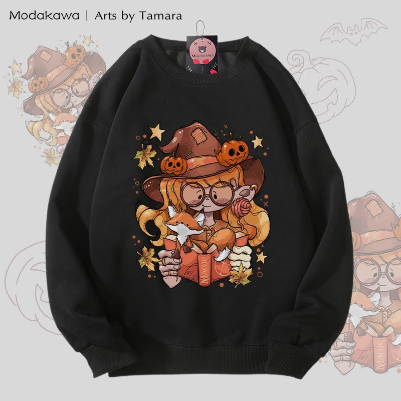 MODAKAWA X Arts by Tamara Witch And Her Fox ハロウィン グラフィック ユニセックス スウェットシャツ - Black - 5XL - image 1