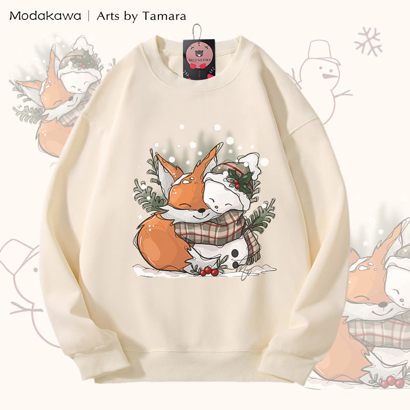 MODAKAWA X Arts by Tamara Fox 雪だるまを抱きしめるクリスマスグラフィック ユニセックス スウェットシャツ - Beige - 5XL - image 2