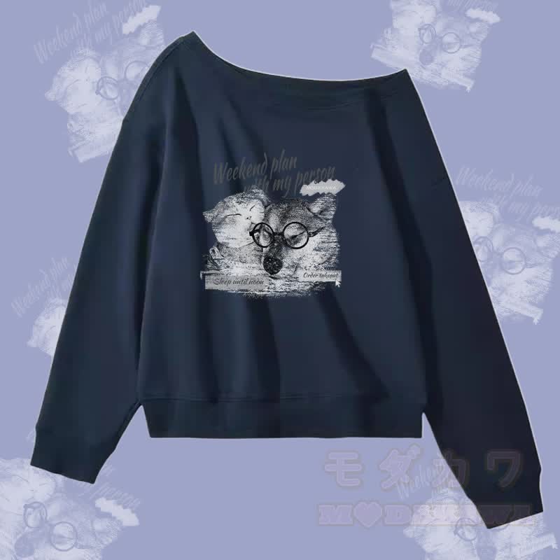 MODAKAWA WEEKEND PLAN WITH MY PERSON パピーキティ グラフィック オフショルダー スウェットシャツ - 紫がかった青 - L - image 2