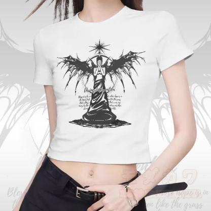MODAKAWA DIVINE INTERVENTION ブラックウィングエンジェルグラフィック レディース クロップドTシャツ 92%コーマ綿クロップトップ - image 1