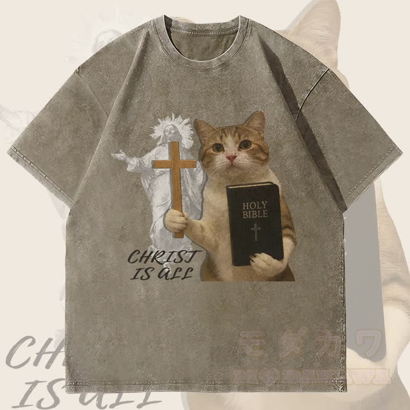 MODAKAWA CHRIST IS ALL 宗教猫グラフィック ユニセックス ヴィンテージ ウォッシュド Tシャツ - アーミーグリーン - 4XL - image 2