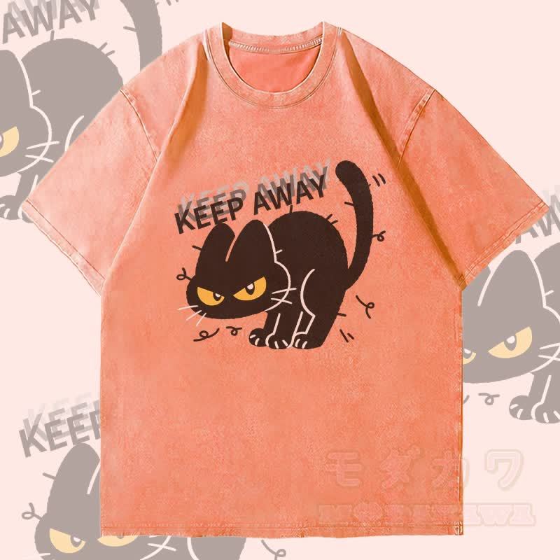 MODAKAWA KEEP AWAY 黒猫グラフィック ユニセックス ヴィンテージウォッシュTシャツ - オレンジ - 4XL - image 1