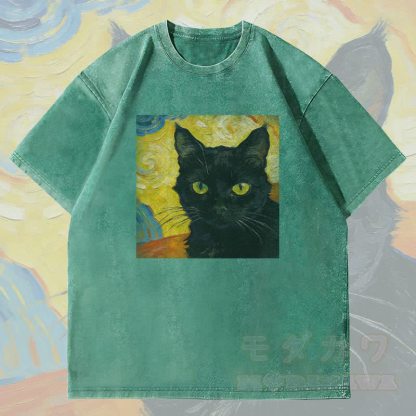 MODAKAWA 黒猫ポートレートグラフィック ユニセックス ヴィンテージウォッシュTシャツ - 緑 - 4XL - image 1