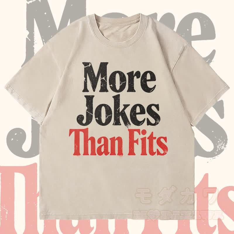 MODAKAWA MORE JOKES THAN FITS グラフィック ユニセックス ヴィンテージ ウォッシュド Tシャツ - ベージュ - 4XL - image 1