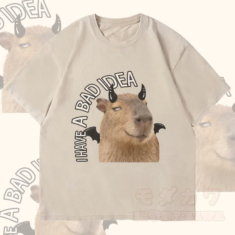 MODAKAWA I HAVE A BAD IDEA デビルカピバラ グラフィック ユニセックス ヴィンテージ ウォッシュド Tシャツ - ベージュ - 4XL - image 2