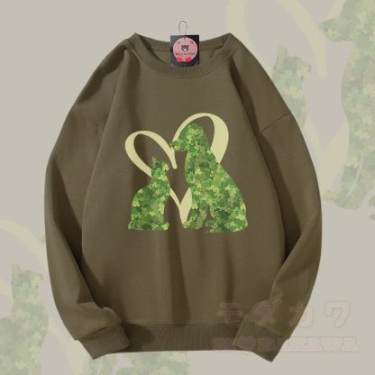 MODAKAWA クローバー 猫と犬のグラフィック ユニセックス スウェットシャツ - ダークカーキ - 5XL - image 1