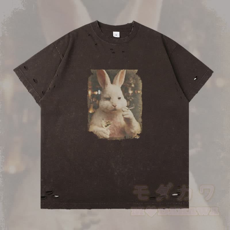 ヴィンテージ スモーキングバニー グラフィックModakawaリップド Tシャツ - ダークブラウン - 2XL - image 2