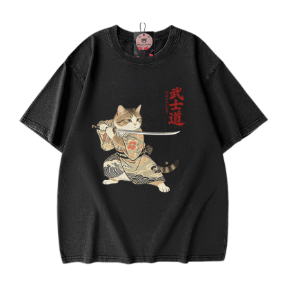 サムライキャットグラフィックModakawaヴィンテージ綿加工 綿100% Tシャツ - Black - 5XL - image 1