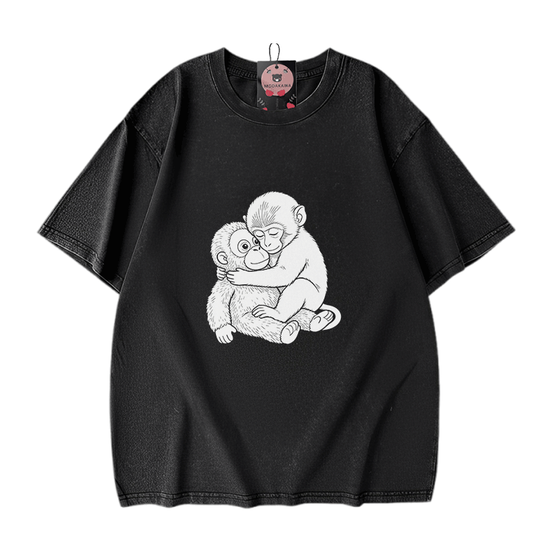 モンキーハグ グラフィックModakawaヴィンテージウォッシュ100%綿Tシャツ - Black - 5XL - image 2