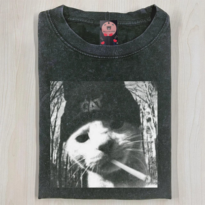 ヴィンテージ スモーキングキャット グラフィックModakawaユニセックス ヴィンテージ ウォッシュド Tシャツ - image 1