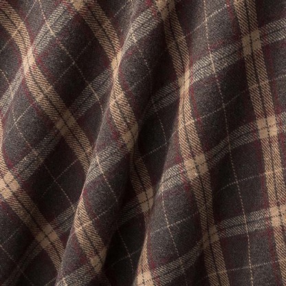 ニットセーター、チェックシャツ、スカートのコーディネート - image 4