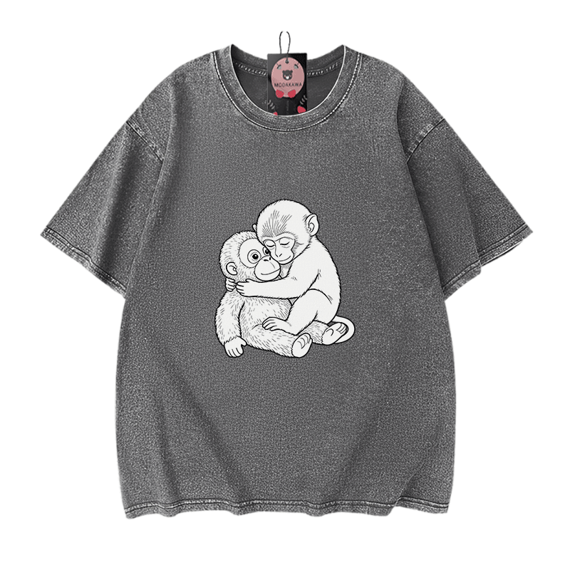 モンキーハグ グラフィックModakawaヴィンテージウォッシュ100%綿Tシャツ - Grey - 5XL - image 9