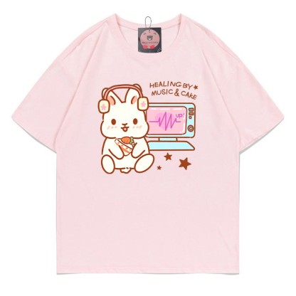 HEALING BY MUSIC CAKE バニープリント100%綿ModakawaTシャツ - Pink - 5XL - image 3