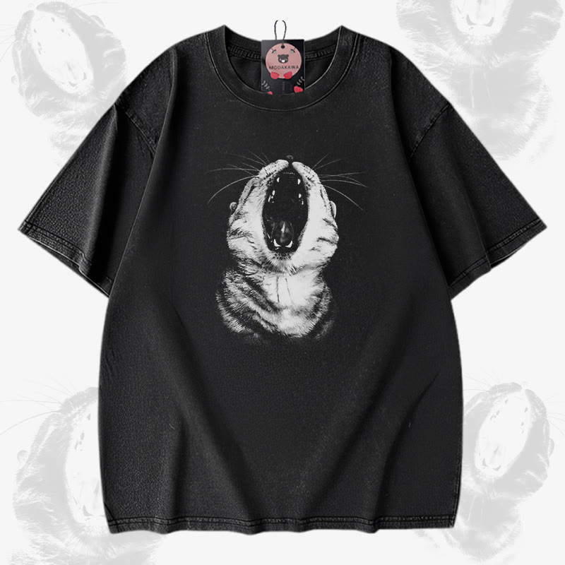 猫の口のグラフィック入りModakawaヴィンテージウォッシュ加工綿100% Tシャツ - Black - 5XL - image 2