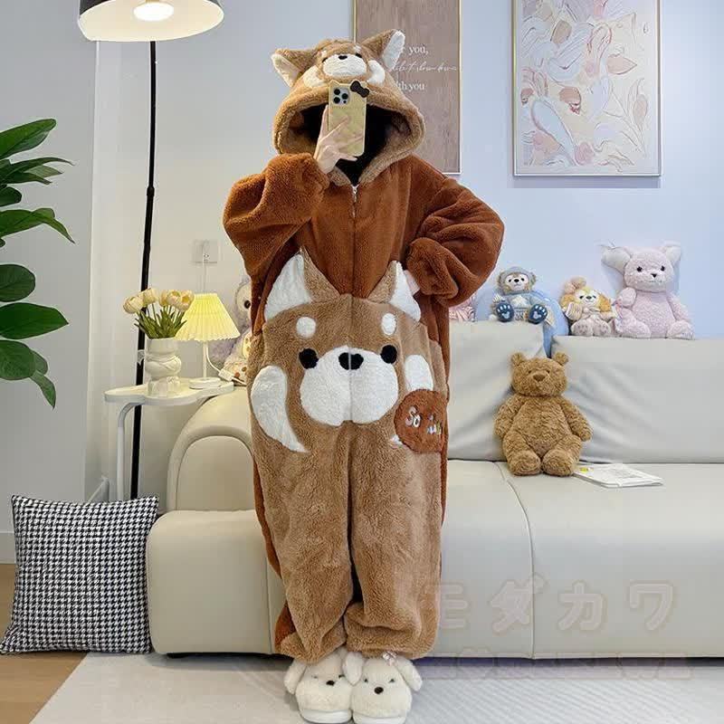 レッサーパンダのぬいぐるみフード付きワンジーパジャマ - image 3