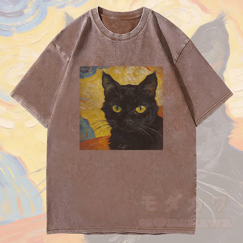 MODAKAWA 黒猫ポートレートグラフィック ユニセックス ヴィンテージウォッシュTシャツ - 茶色 - 4XL - image 3
