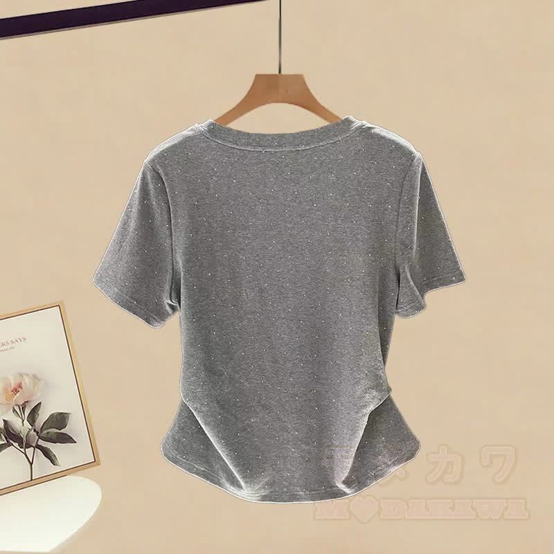 イレギュラーTシャツとチェックスカートのコーディネート - image 7