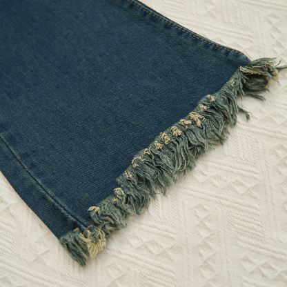 クマ耳セーターとスキニーフレアジーンズのマッチングコーデ - image 8