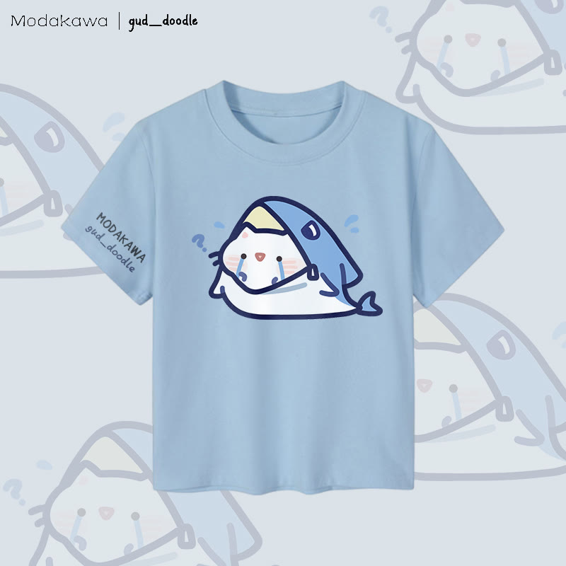 MODAKAWA X gud_doodleシャークキャットグラフィック レディース クロップドTシャツ 92% コーマ綿クロップトップ - Blue - XL - image 3