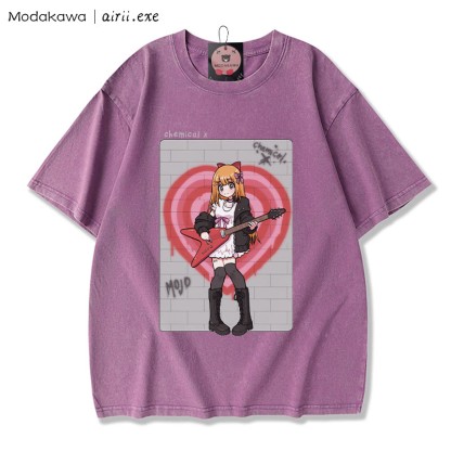 MODAKAWA X airii.exe CHEMICAL ギターガール レタープリント ヴィンテージウォッシュ加工100%綿ModakawaTシャツ - Purple - 3XL - image 3