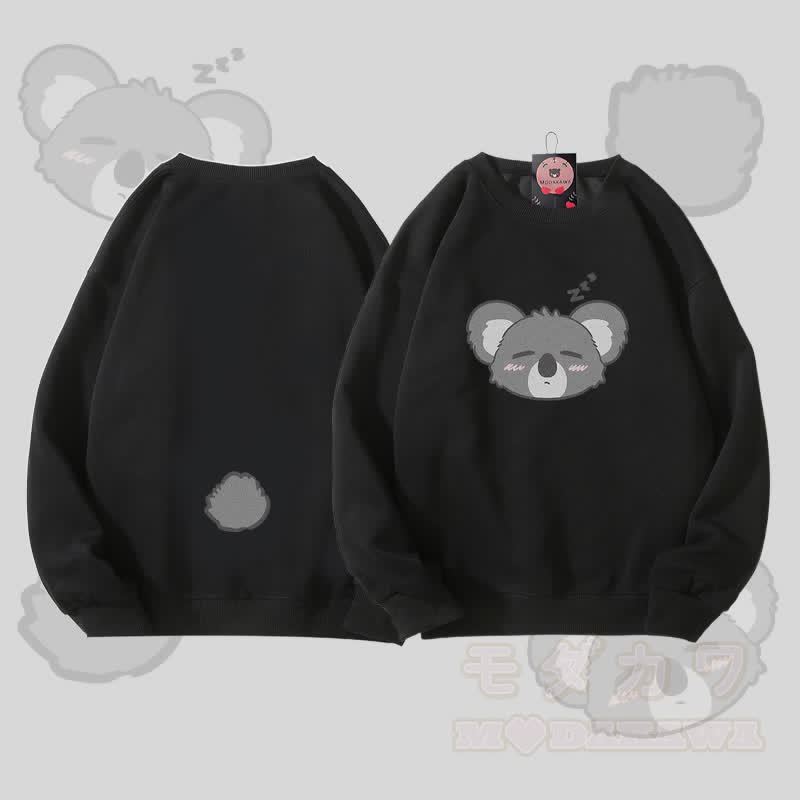 MODAKAWA スリーピーコアラの顔と尻尾のグラフィック ユニセックス スウェットシャツ - 黒 - 5XL - image 5