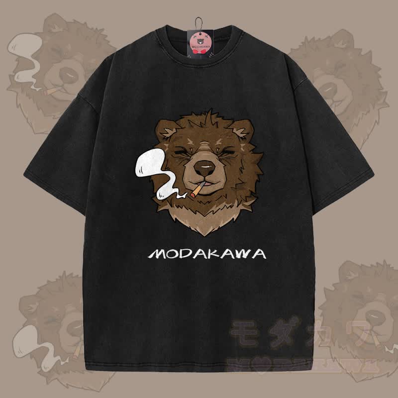 MODAKAWA スモーキングベア グラフィック ユニセックス ヴィンテージウォッシュTシャツ - 黒 - 5XL - image 9