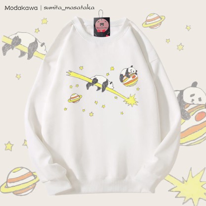MODAKAWA X sumita_masataka パンダ・イン・スペース グラフィック ユニセックス スウェットシャツ - White - 5XL - image 4