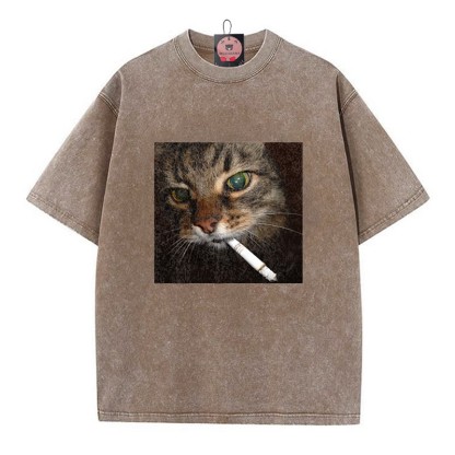 スモーキングキャットグラフィック ユニセックス ヴィンテージ ウォッシュドTシャツ - Brown - 5XL - image 6