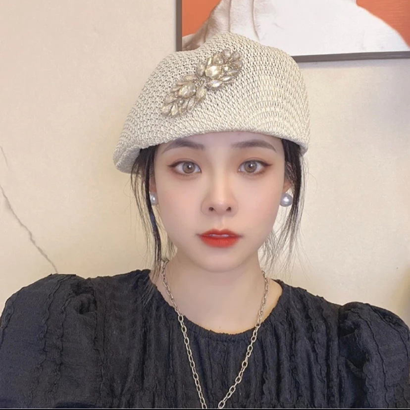 Thin crochet Japanese style versatile rhinestone beret