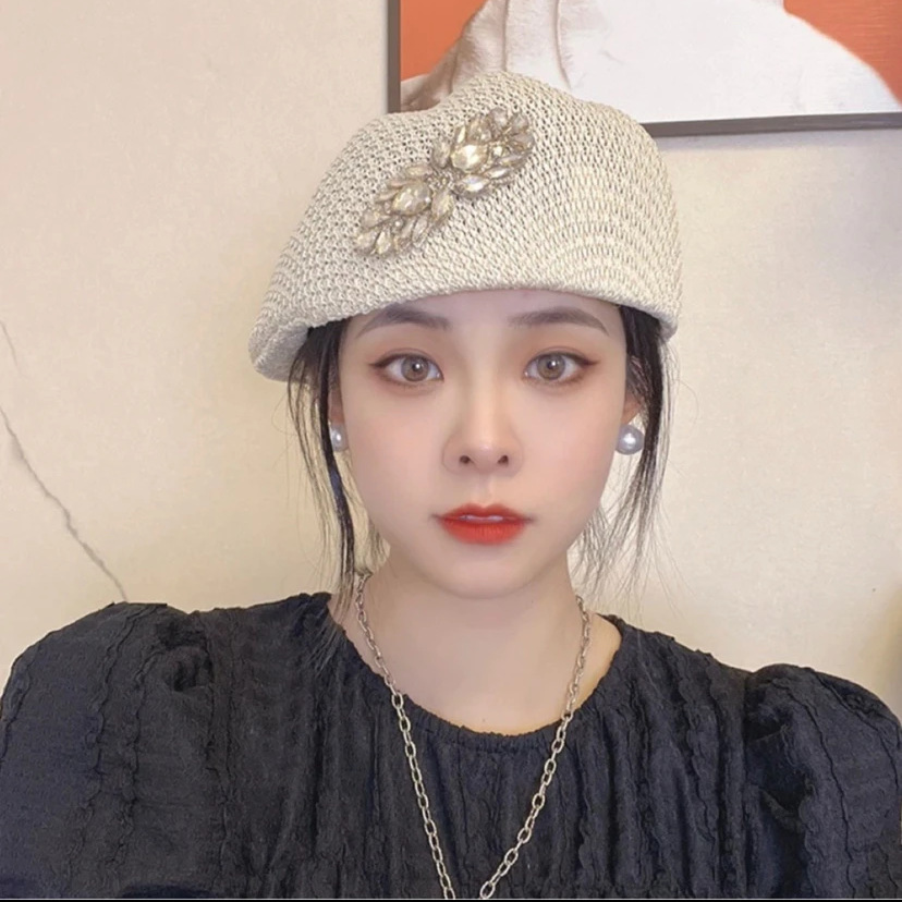 Thin crochet Japanese style versatile rhinestone beret