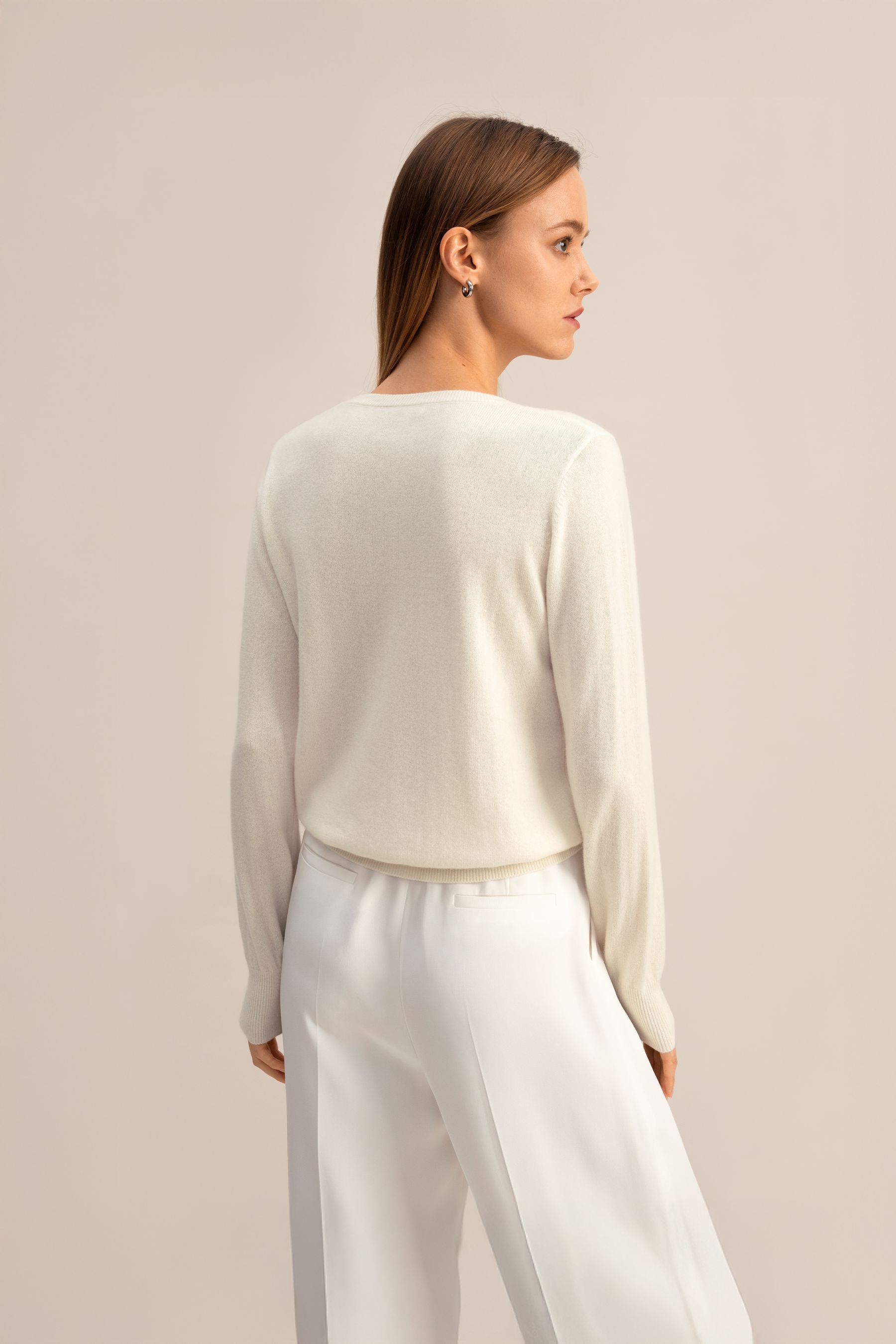 #color_Natural White