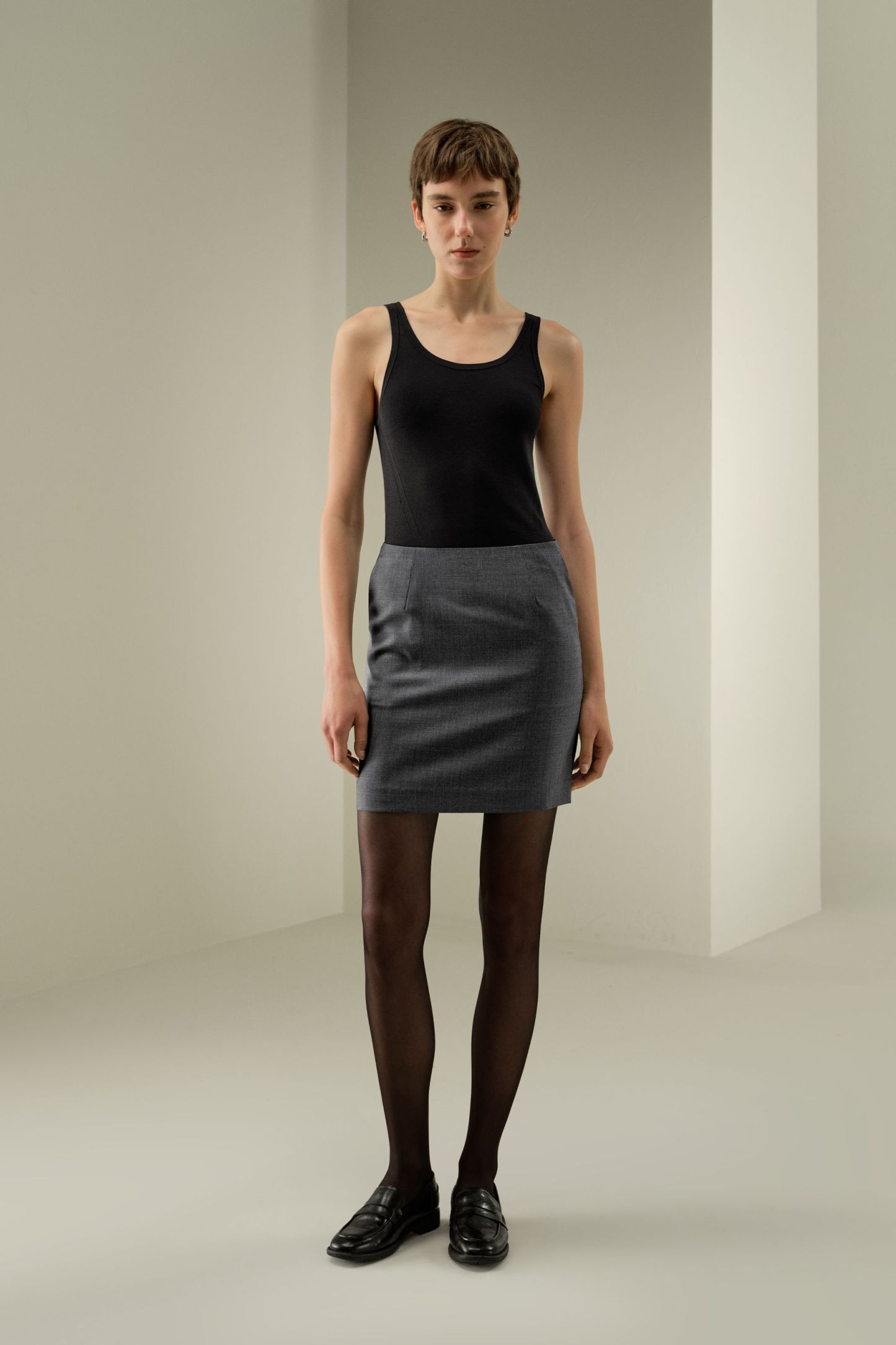 Silk-Wool Blend Short Pencil Skirt