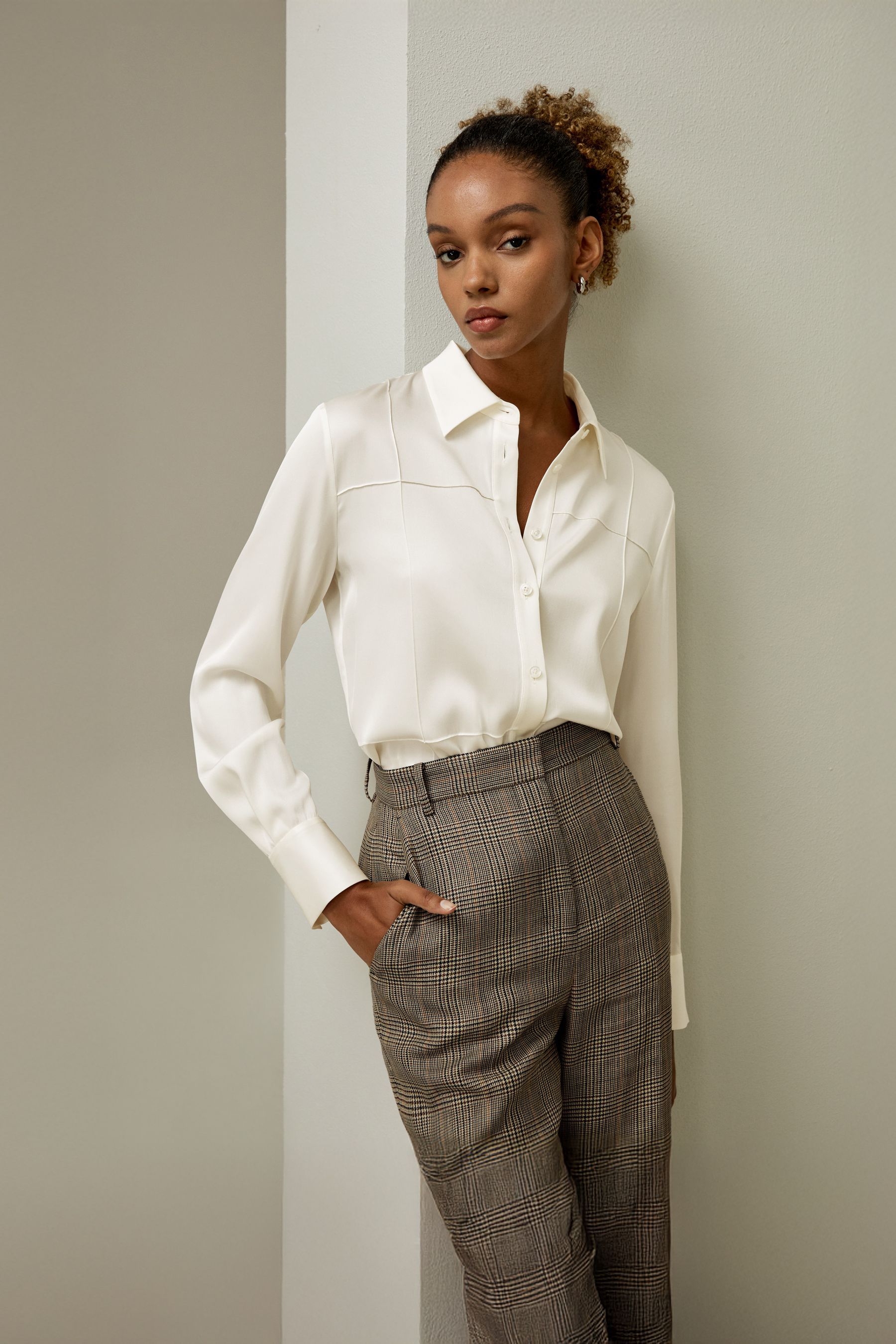 #color_Natural White