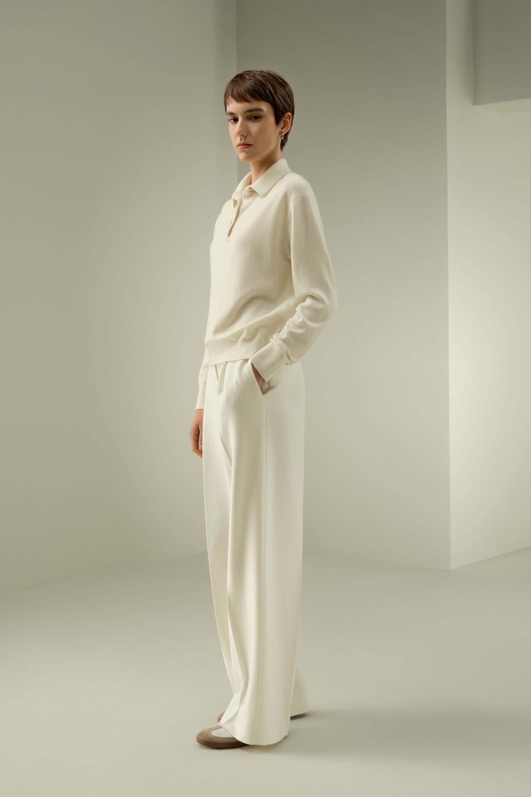 #color_Natural White