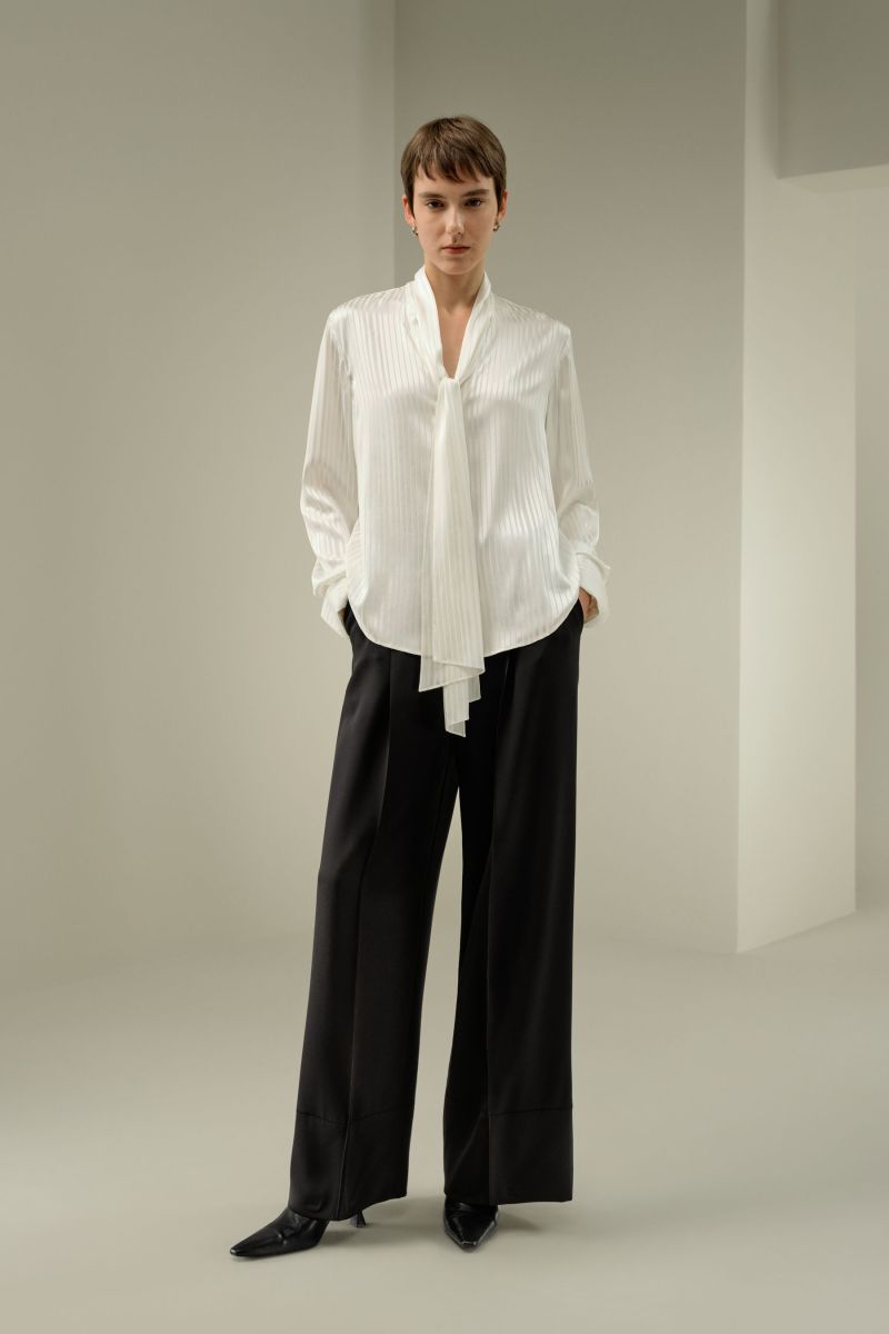 #color_Natural White