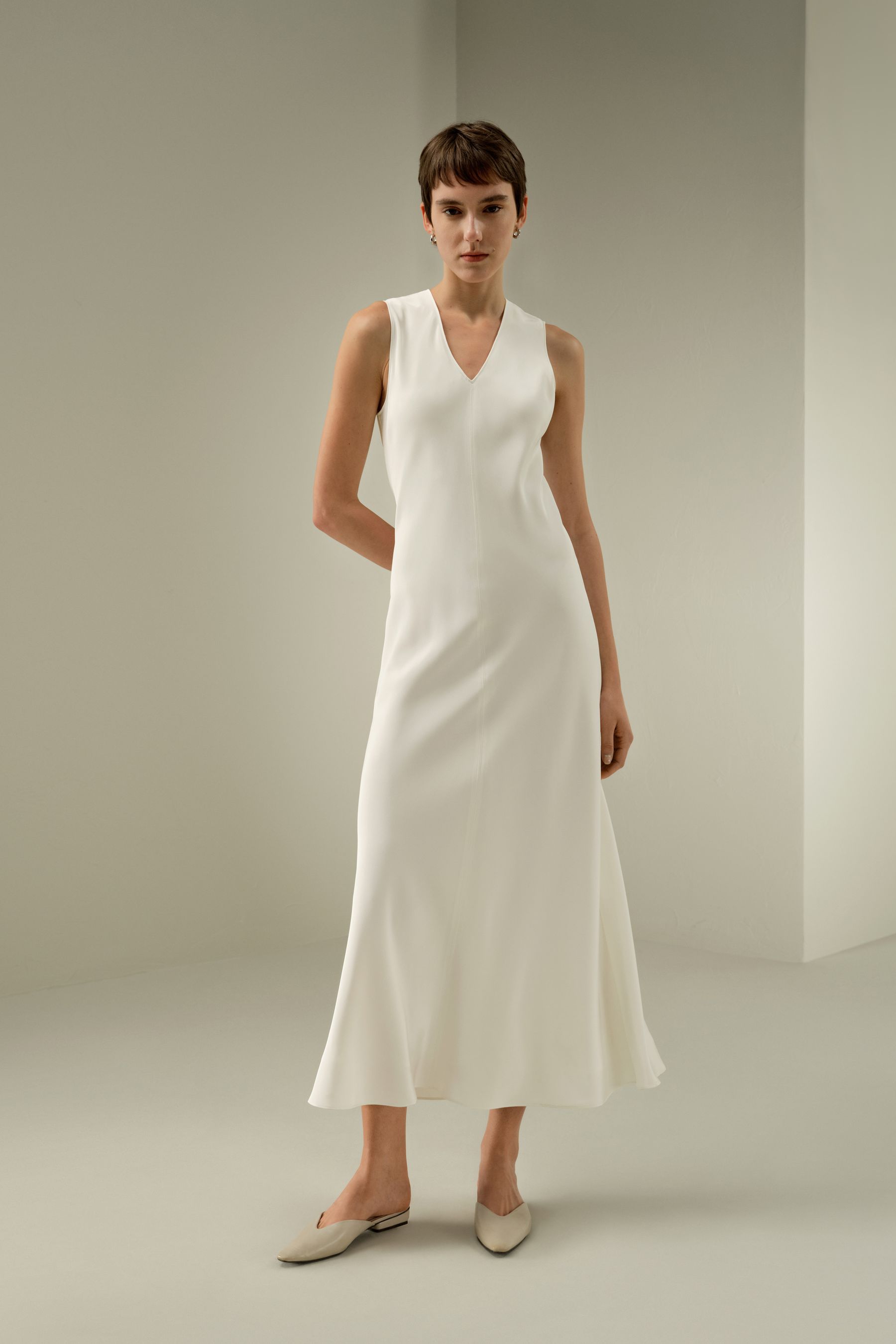 #color_Natural White