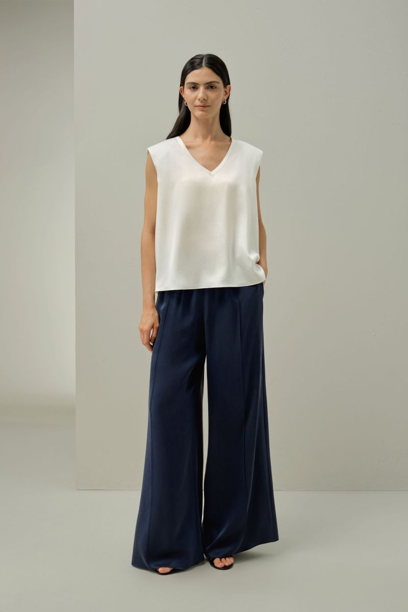 #color_Natural White